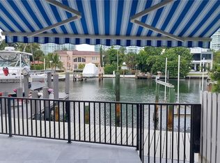255 Poinciana Dr #605, North Miami Beach, FL 33160