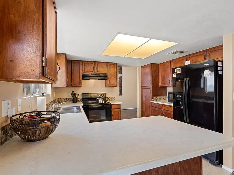 4312 W Blacksmith St — Photo 4
