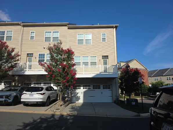 16083 Haygrath Pl, Gainesville, VA 20155