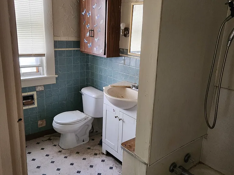39 Eleanor Ave — Photo 15