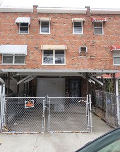 1162 E 225th St, Bronx, NY, 10466