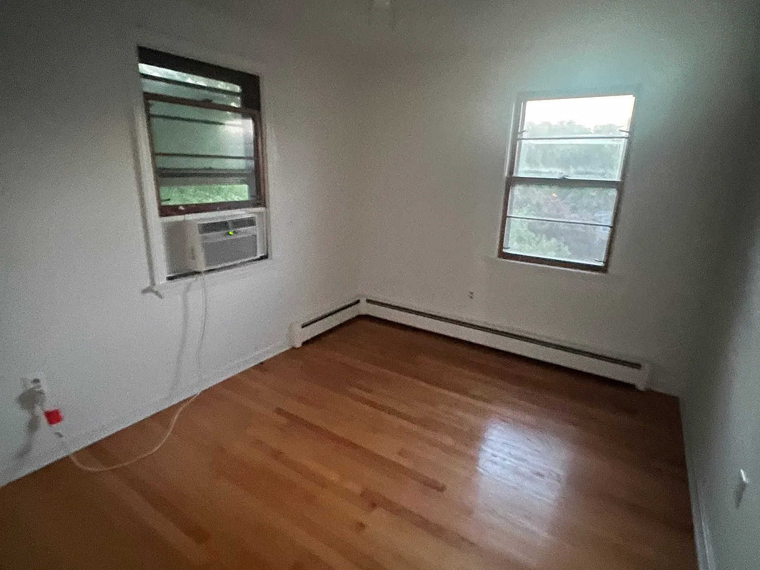 28 Monroe St — Photo 4