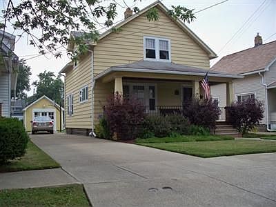 1st image of 837 Harbor St
