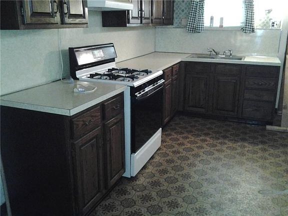 5th image of 2325 Margaret St