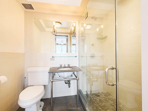 4th image of 333 E 14th St APT 11F