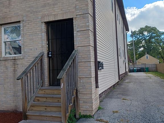 2nd image of 535 E 154th Pl #1F
