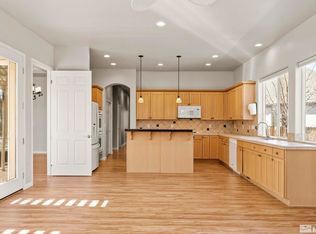 680 Barnwood Ct, Reno, NV 89511