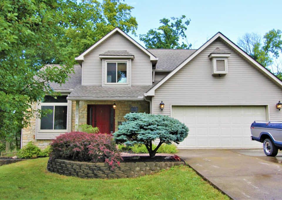 1st image of 21057 Alpine Dr