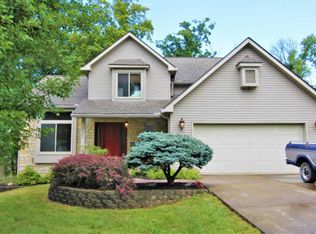 21057 Alpine Dr, Lawrenceburg, IN 47025