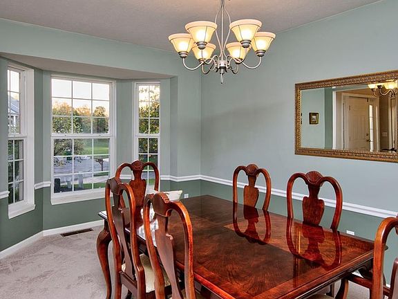 3rd image of 143 Coventry Ct