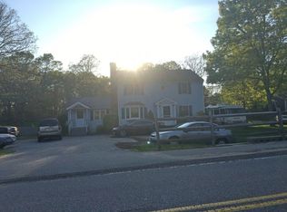 333 Great Neck Rd N, Mashpee, MA 02649