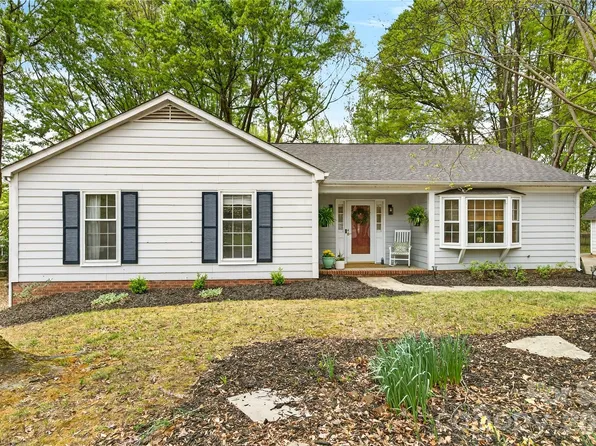 8844 Kirchenbaum Dr, Charlotte, NC 28210