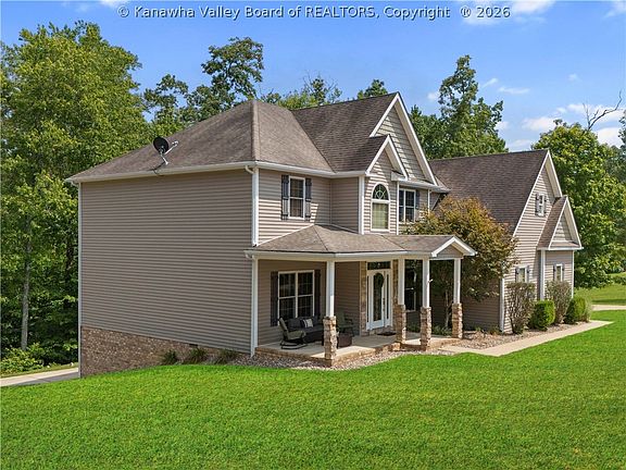 2nd image of 431 Woodberry Way