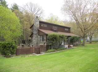 21 Hawthorne Cove Rd, Danbury, CT 06811