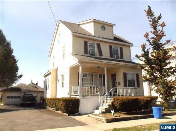 86 Bellevue Ave, Elmwood Park, NJ 07407