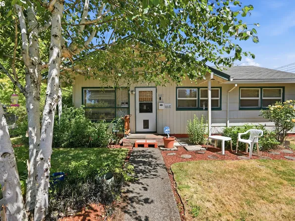 9421 SE Glenwood St, Portland, OR 97266