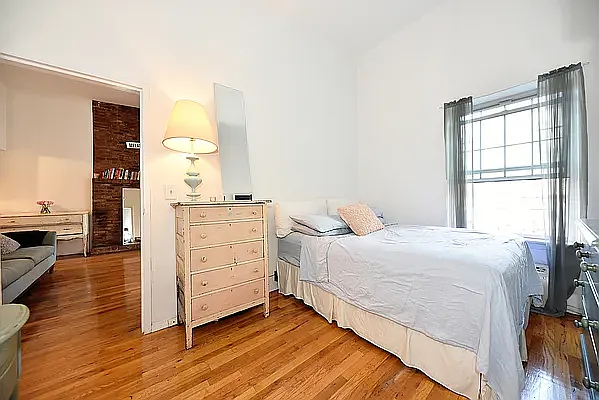 228 W 15th St #4A — Photo 1