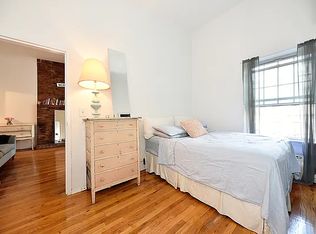 228 W 15th St APT 4A, New York, NY 10011