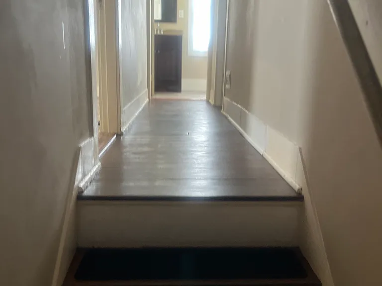 535 S Belmont Ave — Photo 16