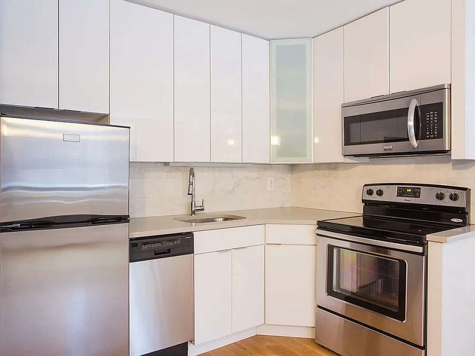 1st image of 250 W 19th St APT 7L
