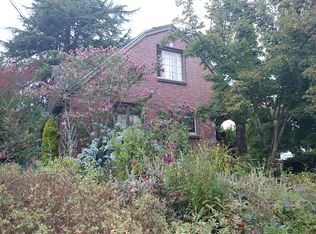 358 N 79th St, Seattle, WA 98103