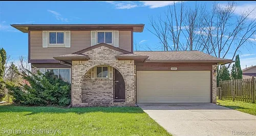 43603 Emrick Dr Photo 1