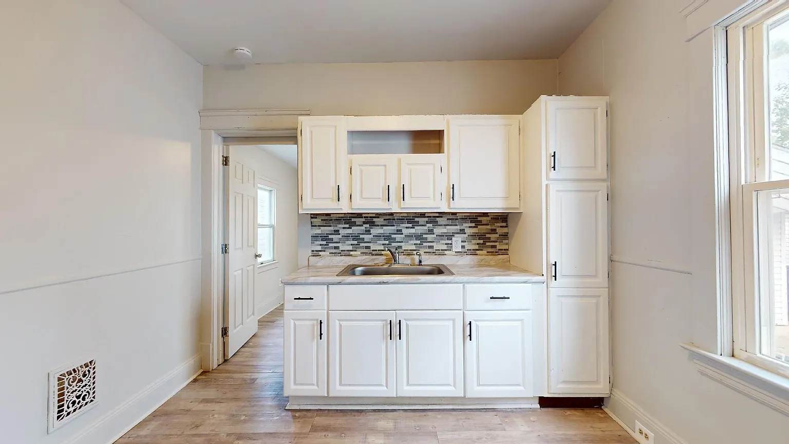 3308 W 90th St #3B-1BA-850SQFT photo 1