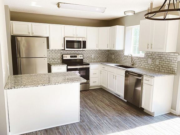 3rd image of 2112 Catie Ln