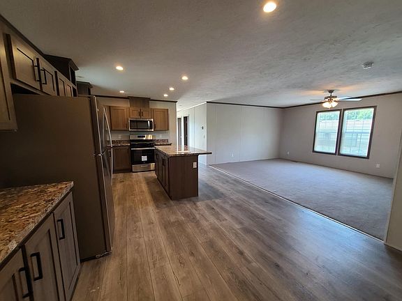 2nd image of 2050 Four Seasons Dr #C09