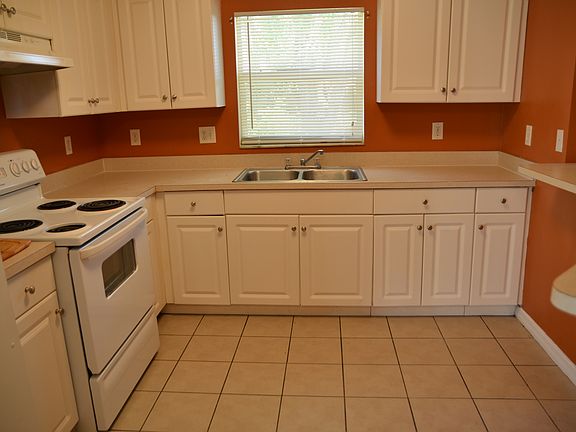 4th image of 2510 Langdon Ave S