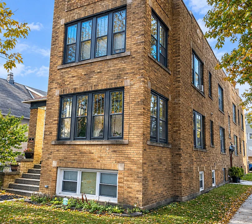 4309 W Cornelia Ave #1R