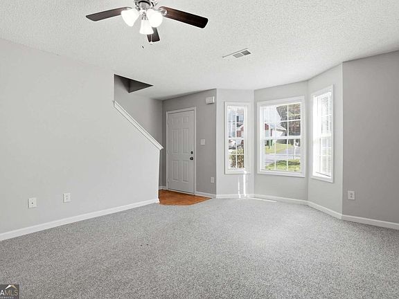 4th image of 6816 Mahonia Pl