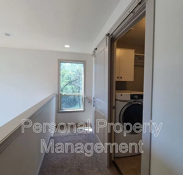 2085 34th St — Photo 14