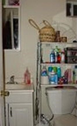 2nd image of 145 E 121st St