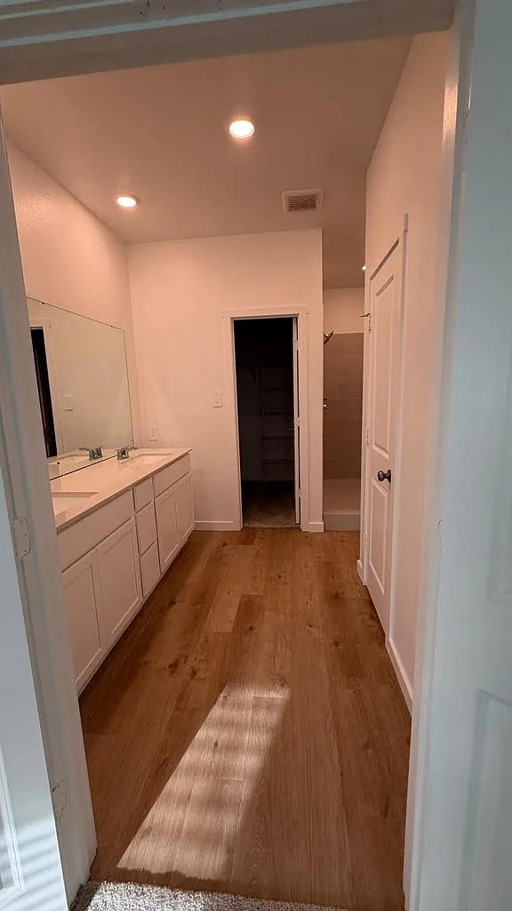 2222 Jennio Dr — Photo 3
