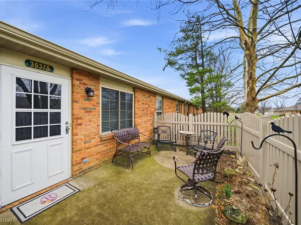 35375 Greenwich Ave, North Ridgeville, OH 44039