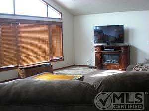 Living Room (3)
