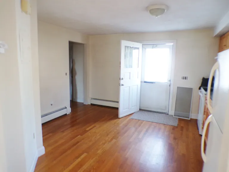 190 Crescent Ave #1 — Photo 4