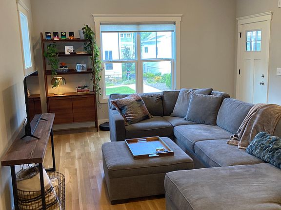 2nd image of 144 Fiori Hill Dr