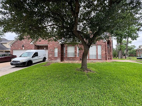 2nd image of 18803 Mountain Spring Dr