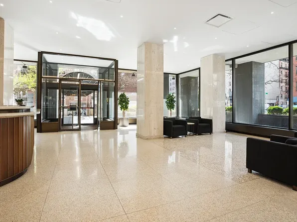 201 East 17th Street image 7 of 9