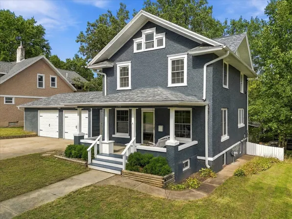 1302 Caroline Ave, Clinton, IA 52732
