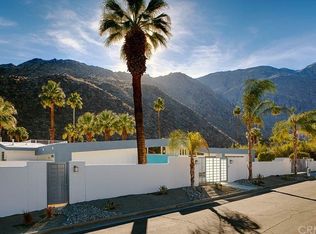 677 W Crescent Dr, Palm Springs, CA 92262