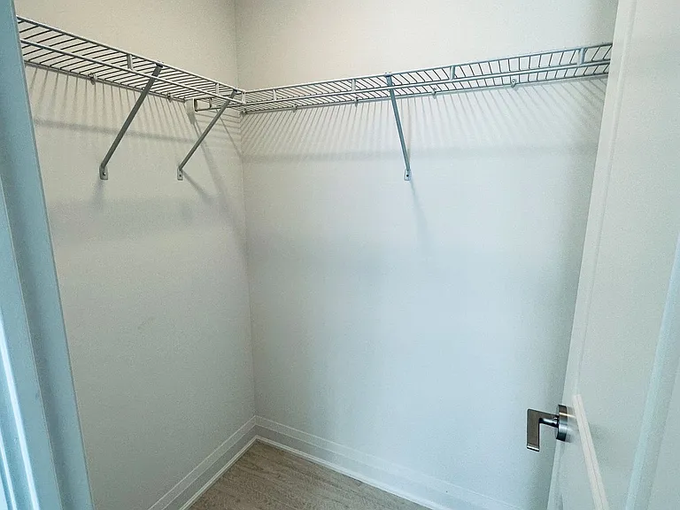 10 Gatineau Dr #1002 — Photo 9
