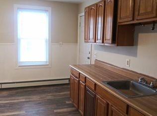 337 3rd Ave #2R, Woonsocket, RI 02895