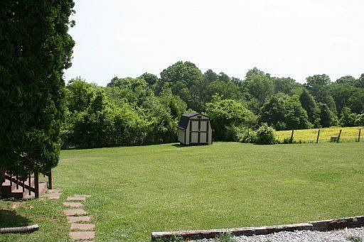 3rd image of 322 Branch Ln