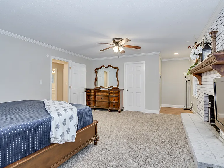 2415 Apricot Ln — Photo 21