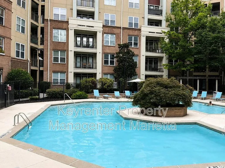 390 17th St NW #3045 — Photo 9