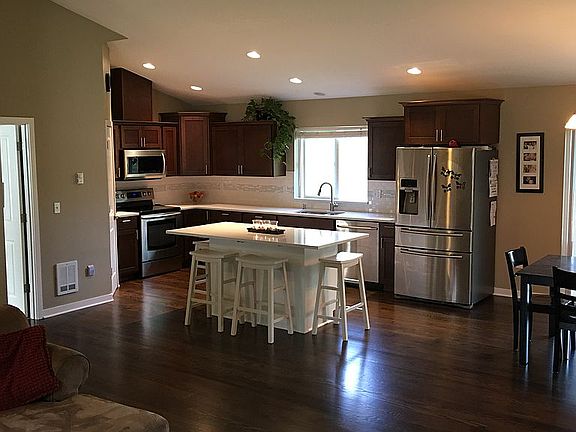 3rd image of 6658 Thomas Creek Dr