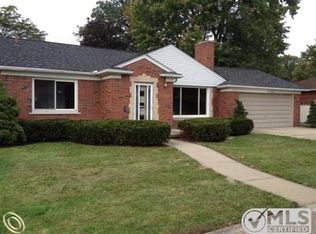 23221 Raven Ave, Eastpointe, MI
